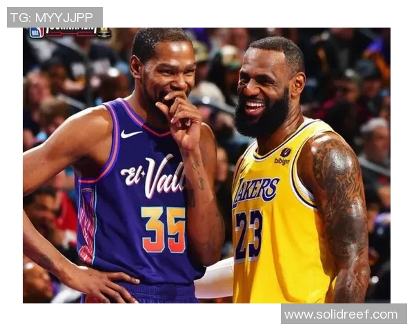 詹姆斯与杜兰特对决瞬间的精彩瞬间与篮球传奇的碰撞